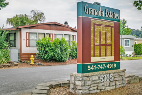 Granada Estates Entrance Sign